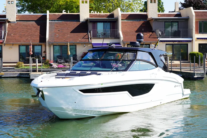 Rip Ride 5 Yacht Photos Pics 