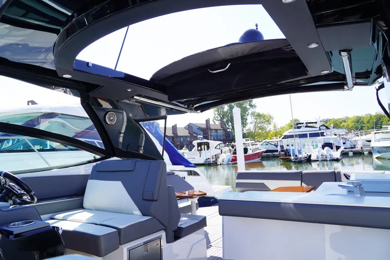 Rip Ride 5 Yacht Photos Pics 