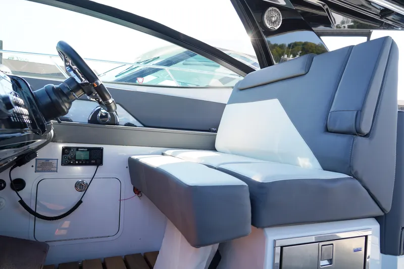 Rip Ride 5 Yacht Photos Pics 