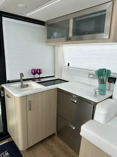 The Lopez Dream Two Yacht Photos Pics 2023 Regal 38 Fxo - Image 7