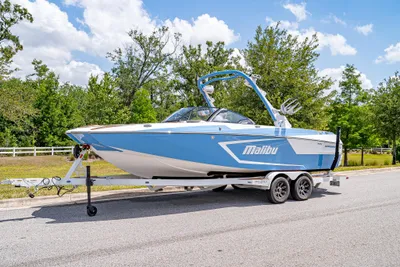 Malibu Wakesetter 24 MXZ