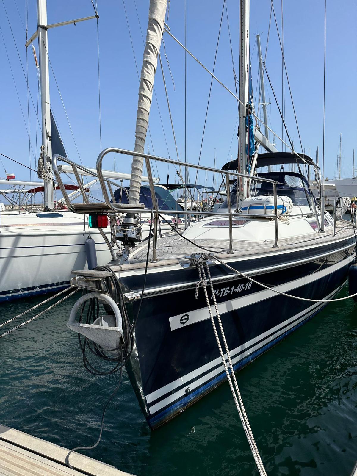 Santa Cruz 37 Boat For Sale Waa2