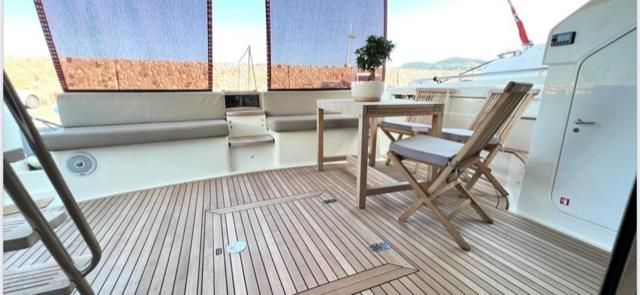 2003 Ferretti Yachts 63 