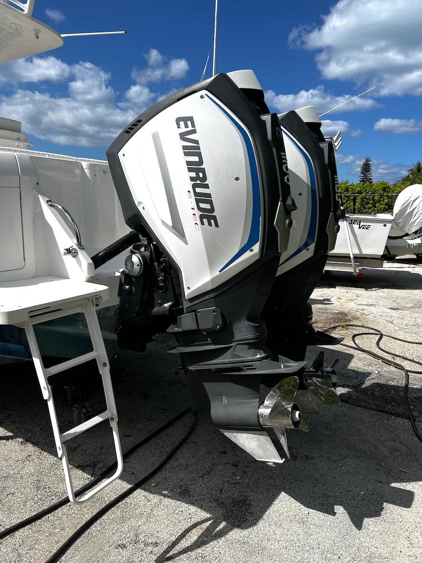 2007 Intrepid 300 Center Console Center Console for sale YachtWorld