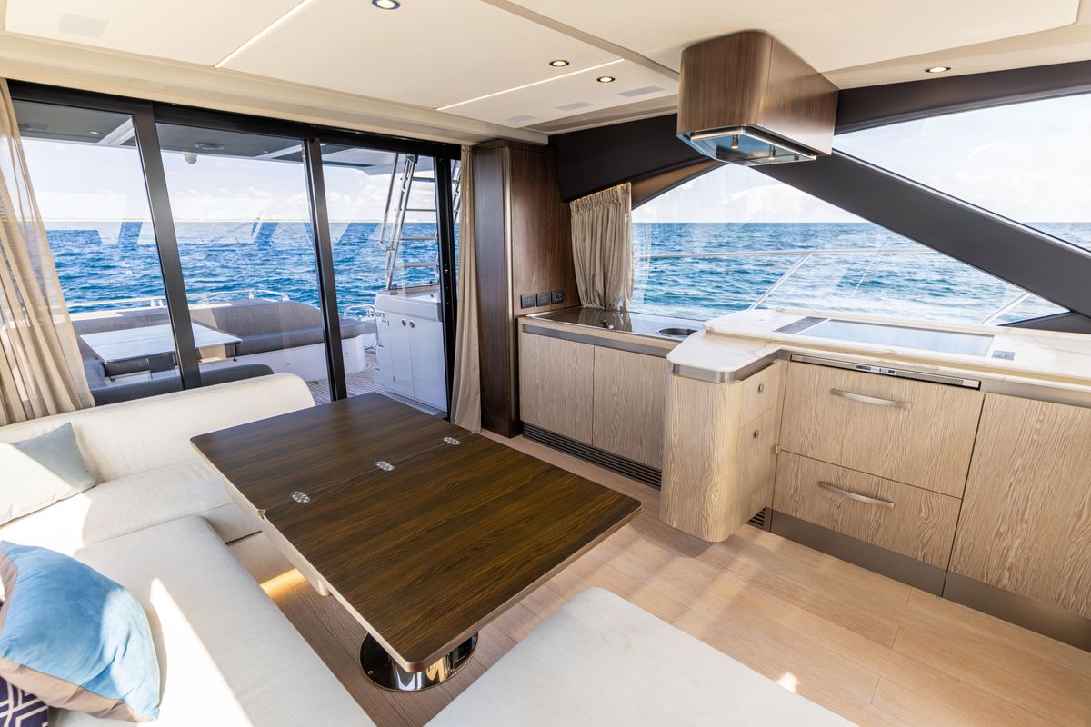 2021 Azimut 60 