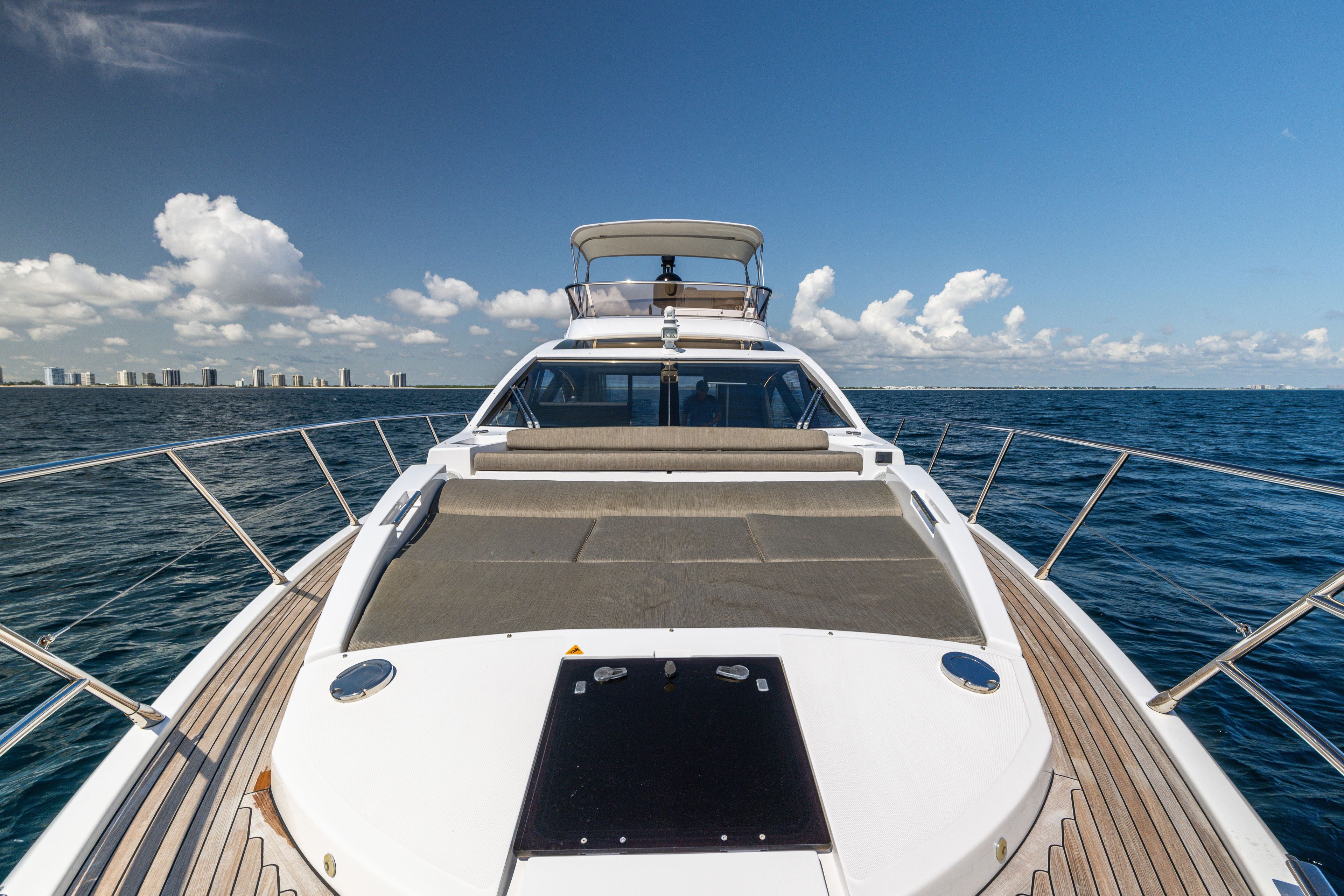 Yacht
