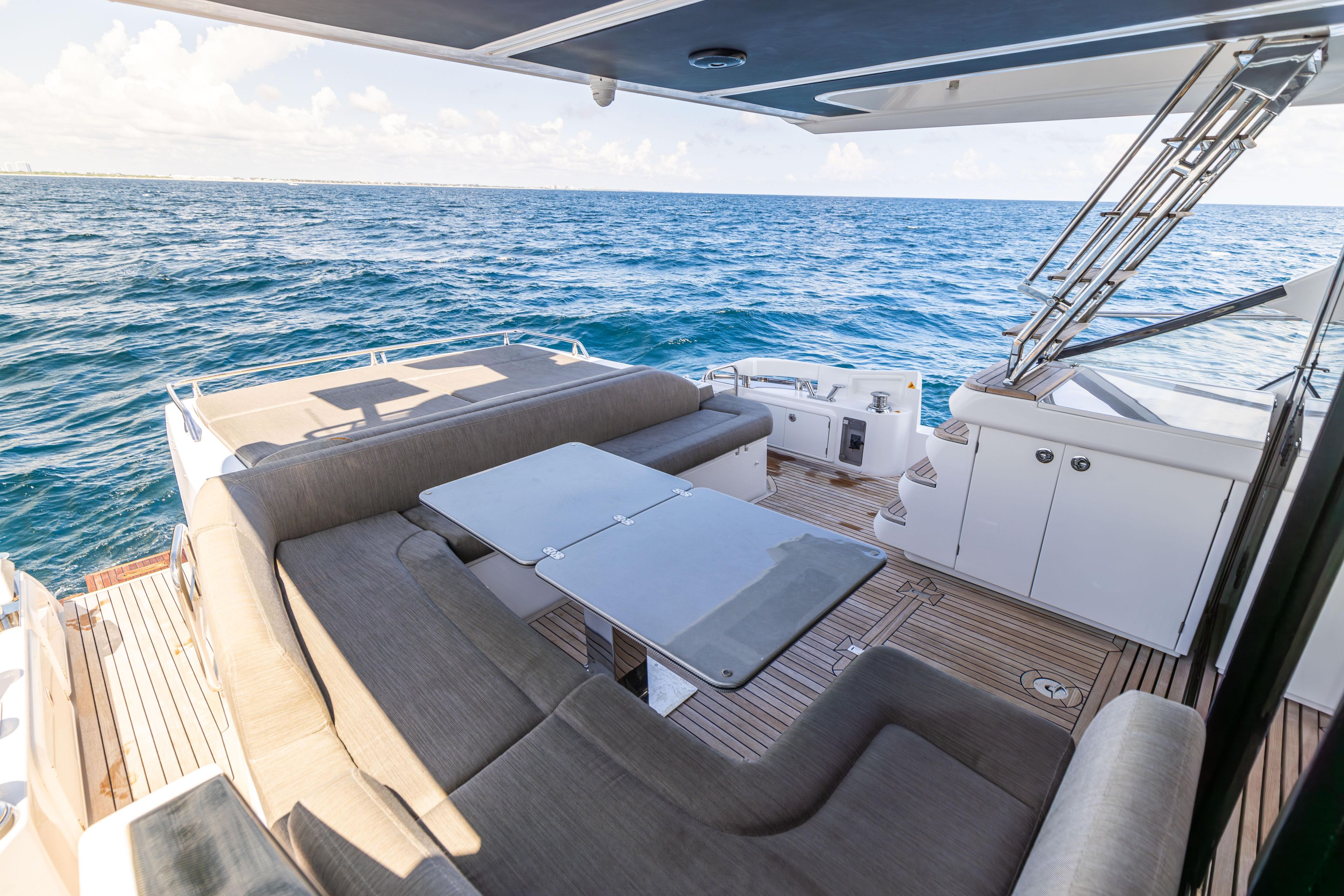 2021 Azimut 60 