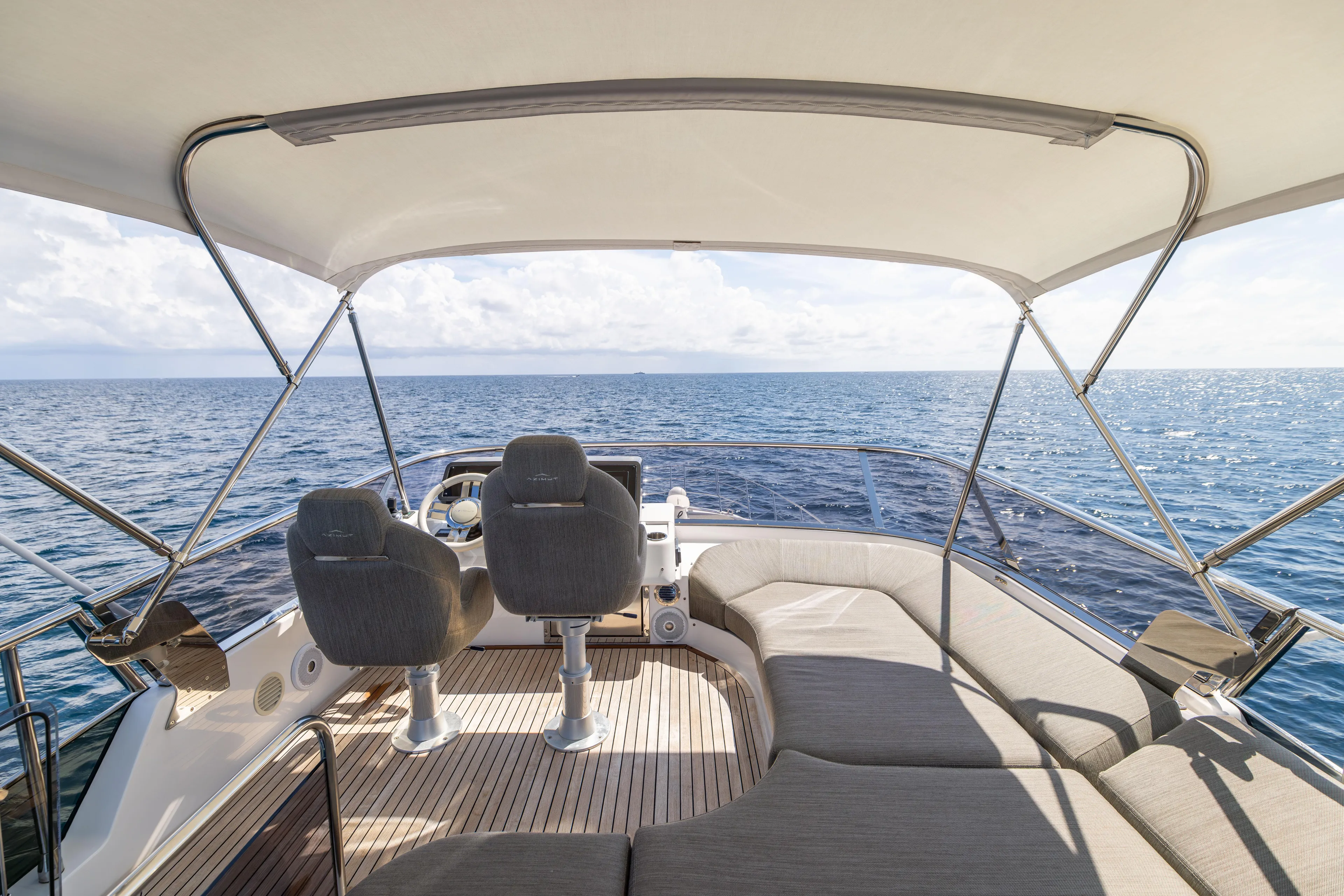 Azure Yacht Photos Pics Azimut 60 Azure - Exterior Flybridge