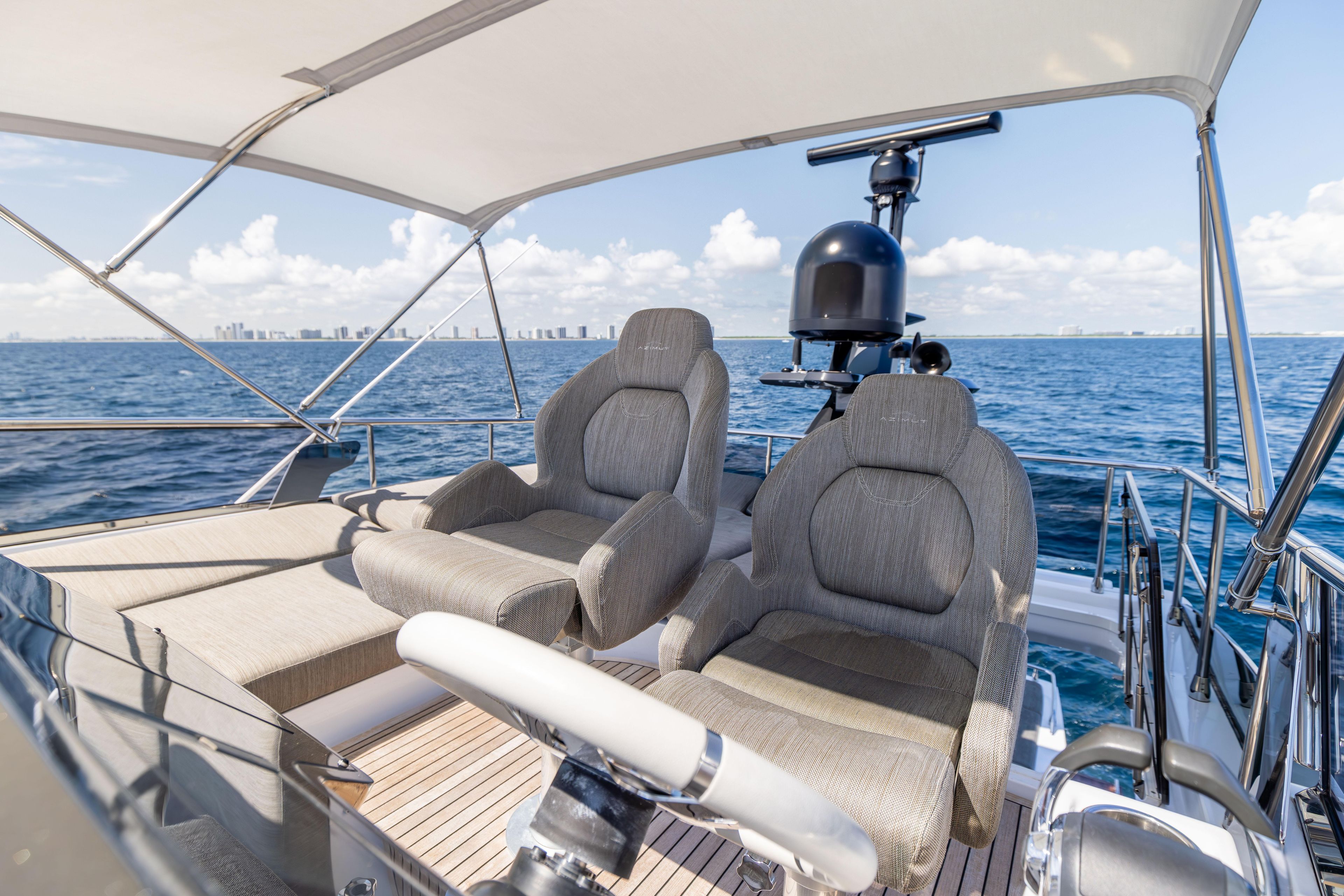 Yacht