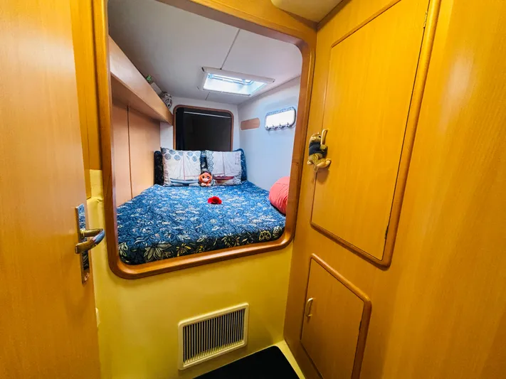 Sailfish Yacht Photos Pics 