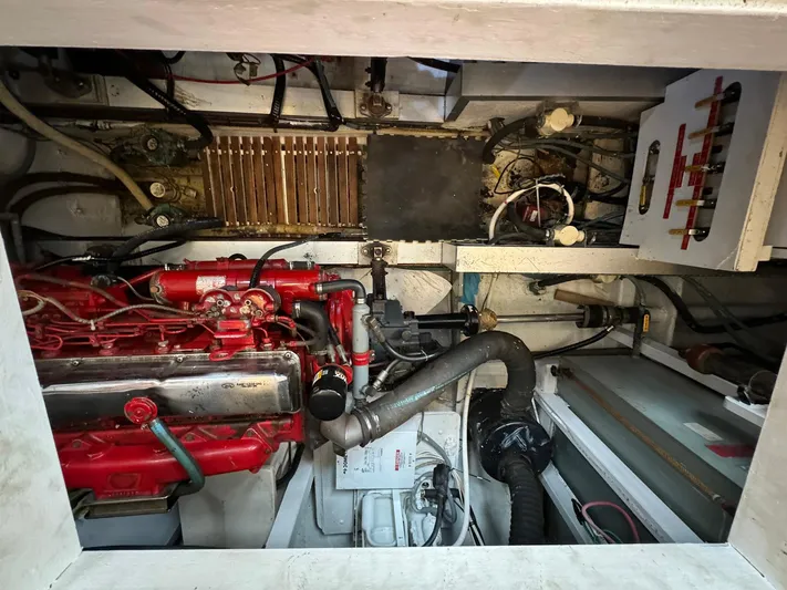 Carolina Breeze Yacht Photos Pics 