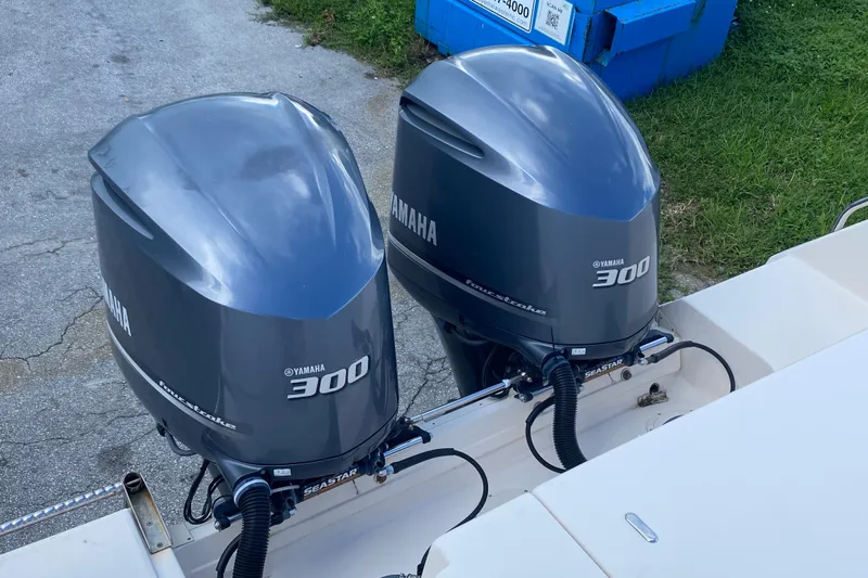  Yacht Photos Pics Twin Yamaha 300 engines on a 2018 Grady-White Canyon 306 boat.