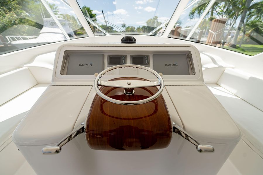 2012 Viking 42 Open