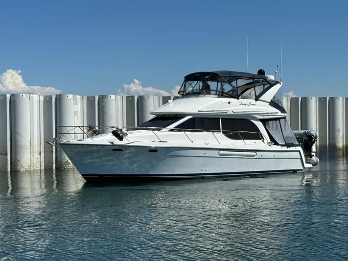Lady James Yacht Photos Pics 