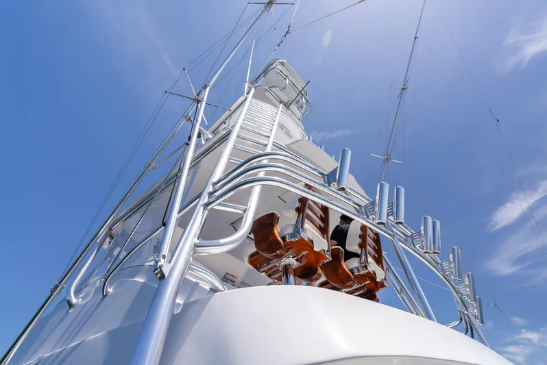 Querencia Yacht Photos Pics 