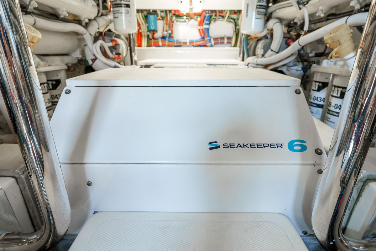 2017 Hatteras 54 