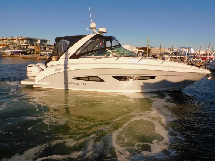 Leigha Alta Yacht Photos Pics 