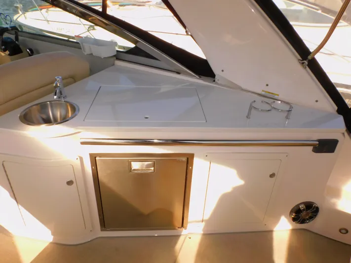 Leigha Alta Yacht Photos Pics 