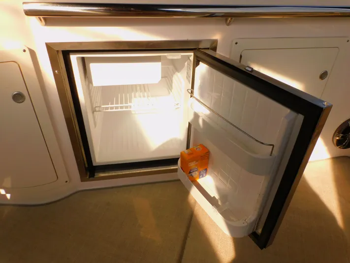 Leigha Alta Yacht Photos Pics 