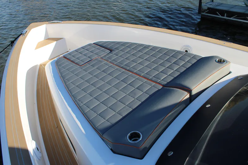  Yacht Photos Pics Luxurious sunbed on 2025 Pardo Yachts 38, featuring sleek design and comfortable seating.