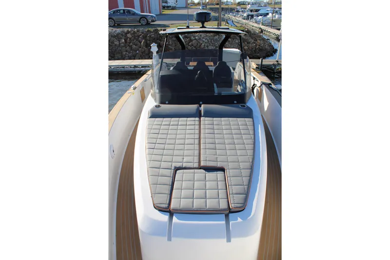  Yacht Photos Pics 2025 Pardo Yachts 38 with sleek design and spacious sunbathing area.