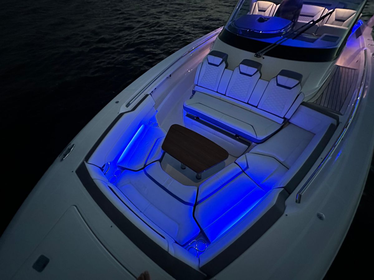 2020 Tiara Yachts 43 