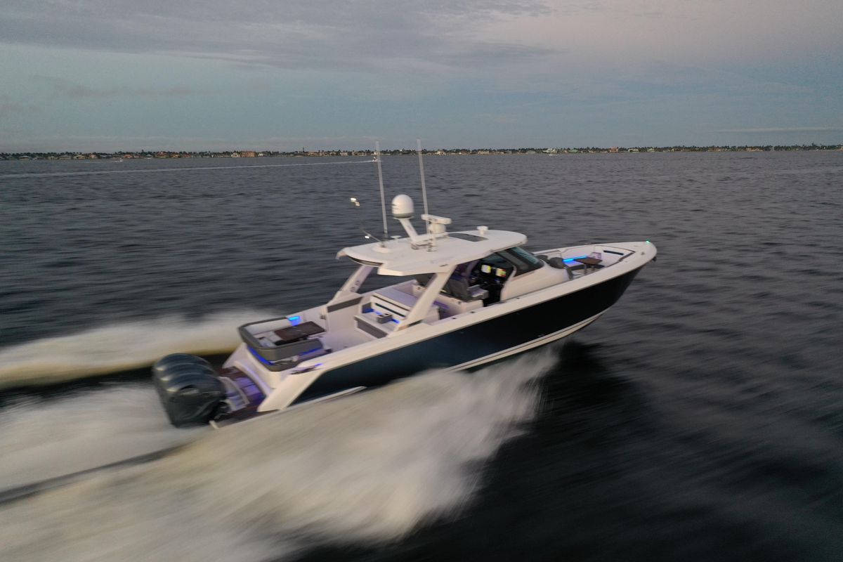 2020 Tiara Yachts 43 