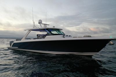 Yacht