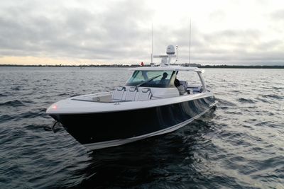 Yacht