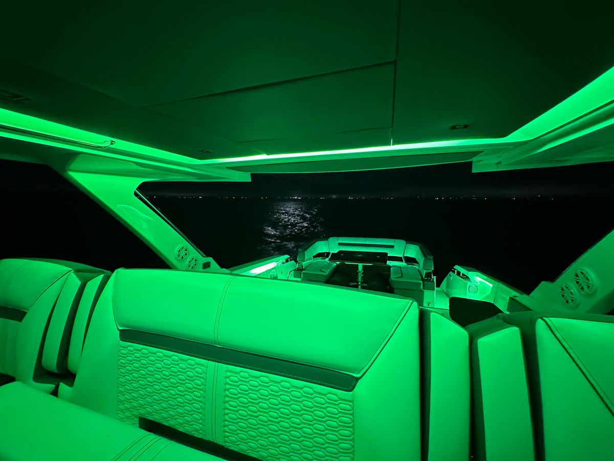 2020 Tiara Yachts 43 