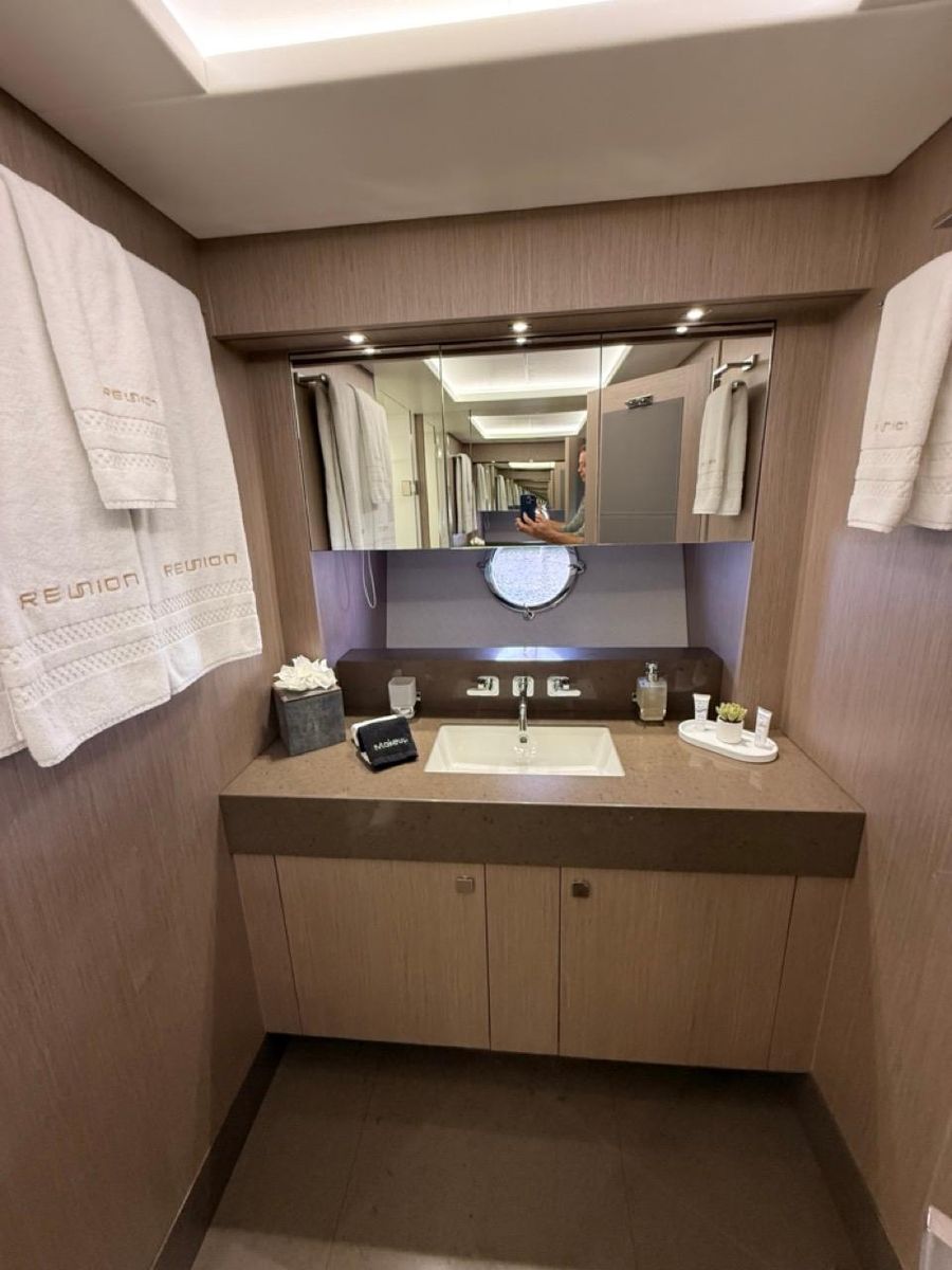 2018 Sunseeker 86 