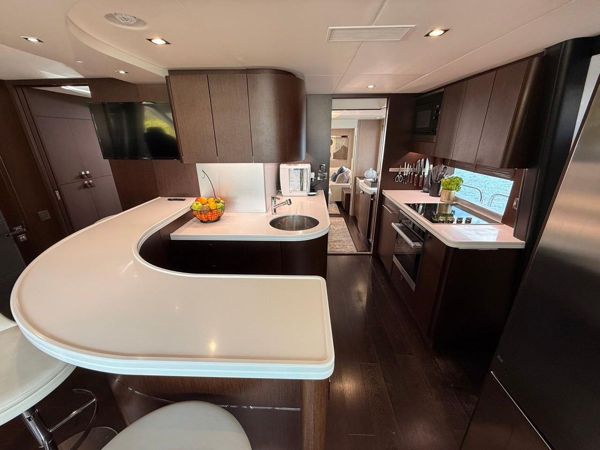2018 Sunseeker 86 
