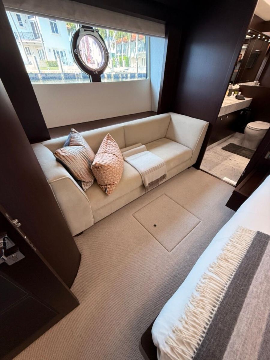 2018 Sunseeker 86 