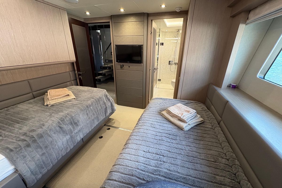 2018 Sunseeker 86 