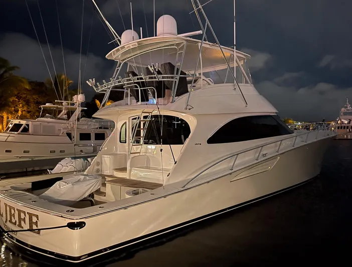 "el Jefe" Yacht Photos Pics 