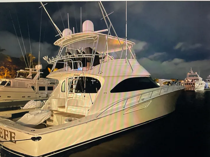 "el Jefe" Yacht Photos Pics 