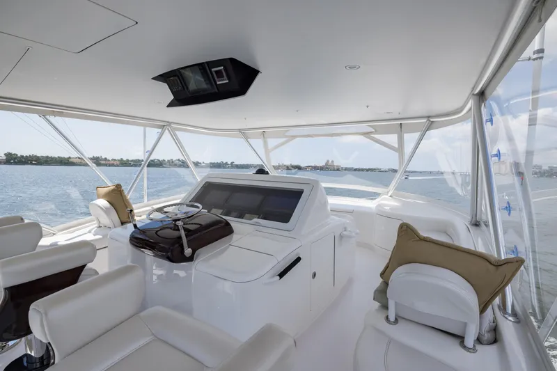 "el Jefe" Yacht Photos Pics Luxurious interior of 2014 Viking 70 Convertible yacht with panoramic ocean view.