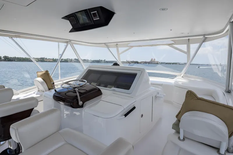 "el Jefe" Yacht Photos Pics Luxurious interior of 2014 Viking 70 Convertible yacht with ocean view.