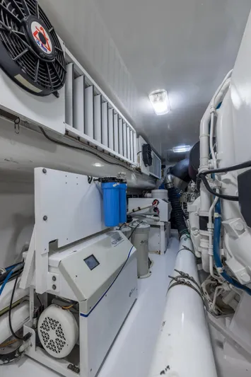 "el Jefe" Yacht Photos Pics 