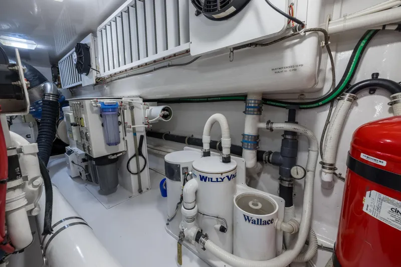 "el Jefe" Yacht Photos Pics 