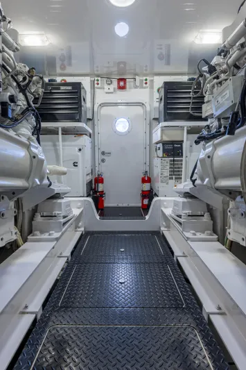 "el Jefe" Yacht Photos Pics 