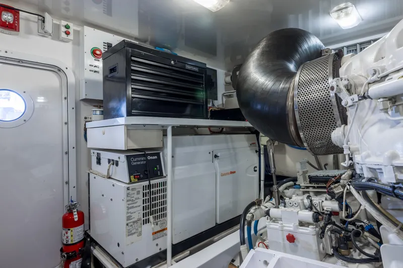 "el Jefe" Yacht Photos Pics 