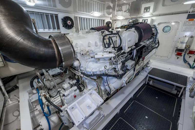 "el Jefe" Yacht Photos Pics 