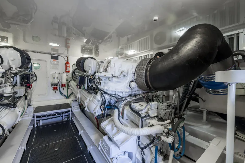 "el Jefe" Yacht Photos Pics 