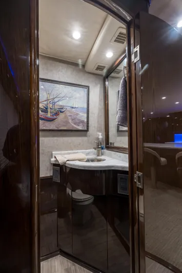 "el Jefe" Yacht Photos Pics 