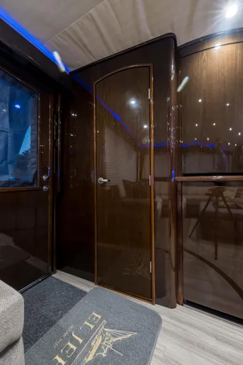 "el Jefe" Yacht Photos Pics 