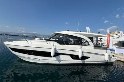 Beneteau Antares 11