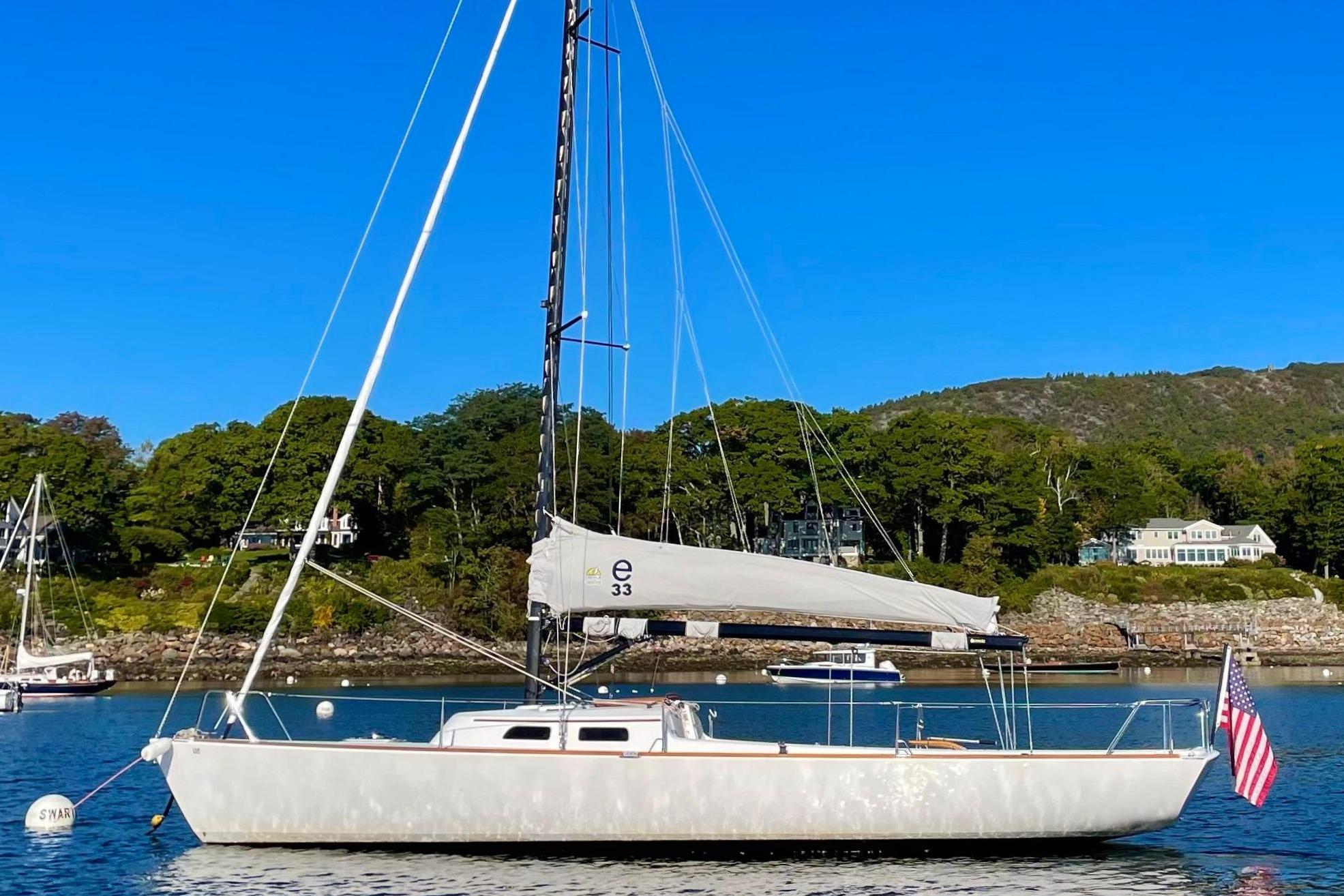 e Sailing Yachts E-33