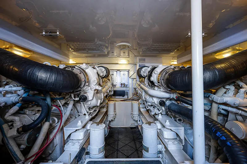 Ocean Paradise Yacht Photos Pics 