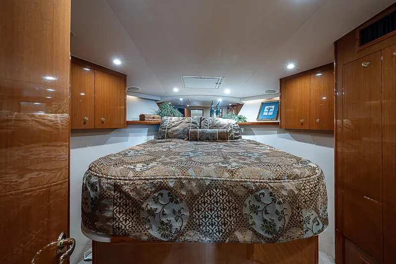 Ocean Paradise Yacht Photos Pics 